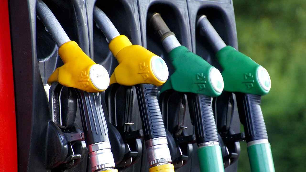 benzina decreto misure