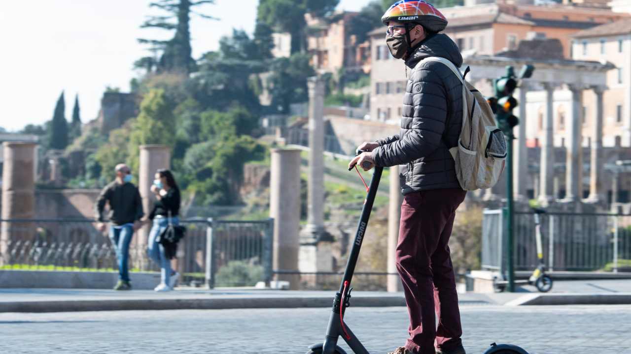 Bonus bici, monopattini bus