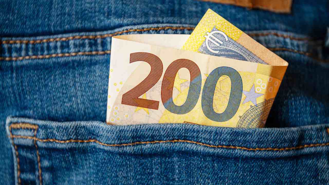 Bonus 200 euro nuova scadenza richiesta